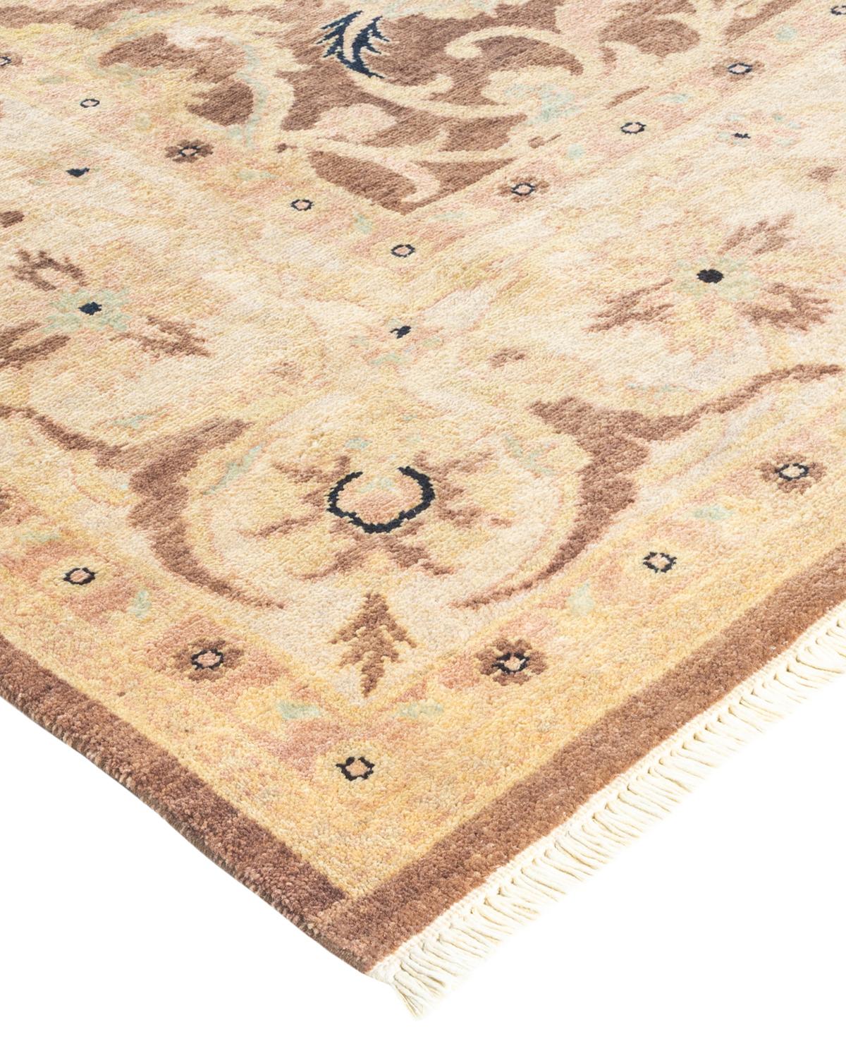 Con una amalgama de tamaños e influencias estéticas que van del art déco al Rorschach y el modernismo, las alfombras de la colección Eclectic desafían la definición, pidiendo en su lugar convertirse en intrigantes puntos focales de una habitación.
