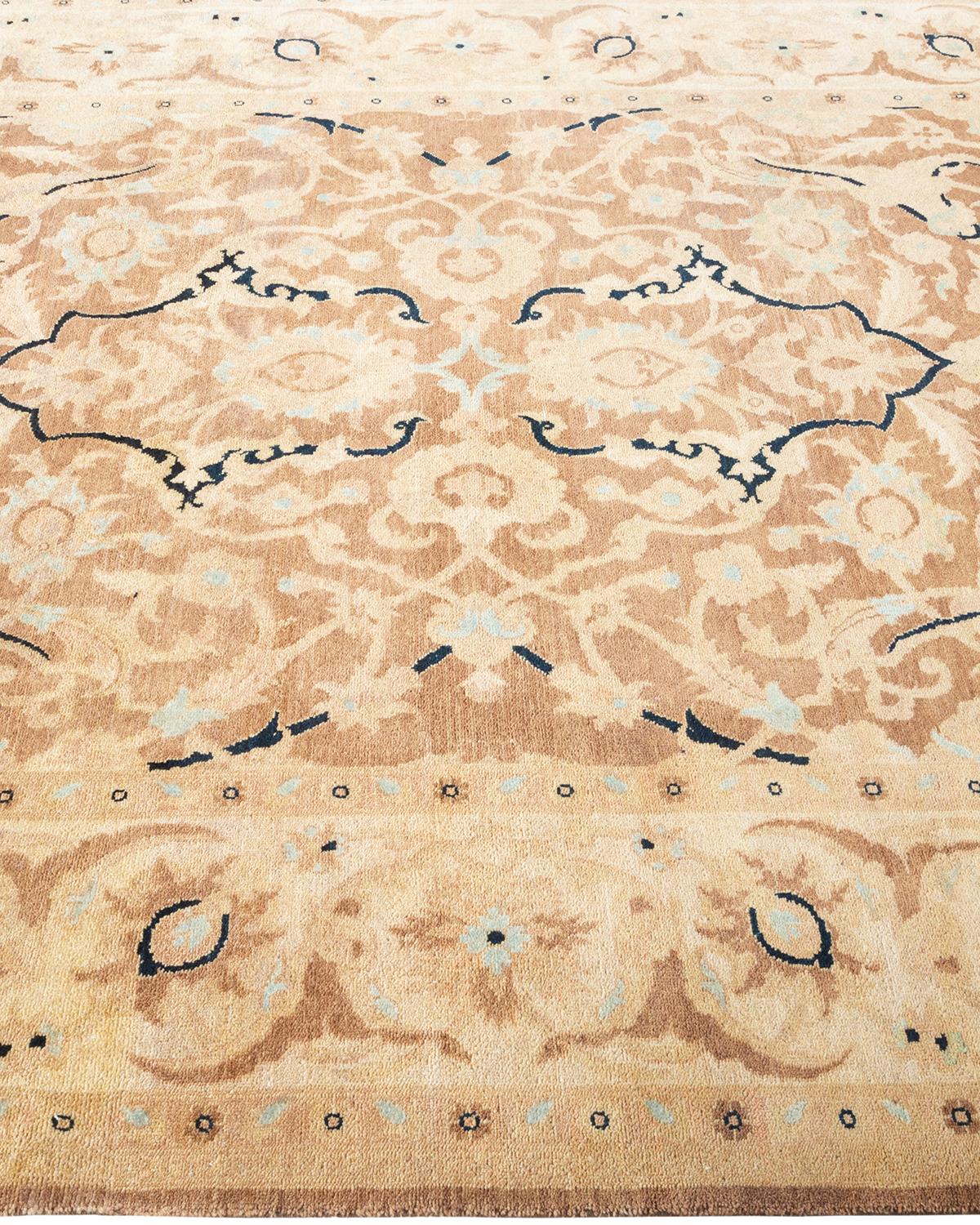 Tappeto contemporaneo floreale eclettico marrone, unico nel suo genere, annodato a mano In condizioni Nuovo in vendita a Norwalk, CT