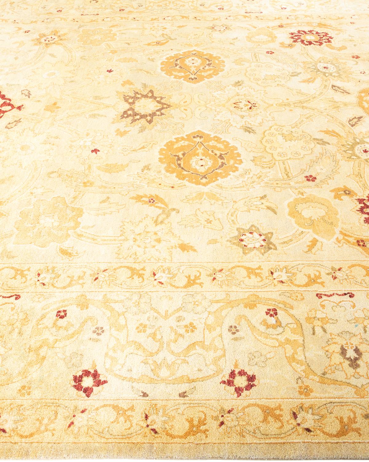 One of a Kind Hand Knotted Contemporary Floral Eclectic Ivory Area Rug In New Condition For Sale In Norwalk, CT
