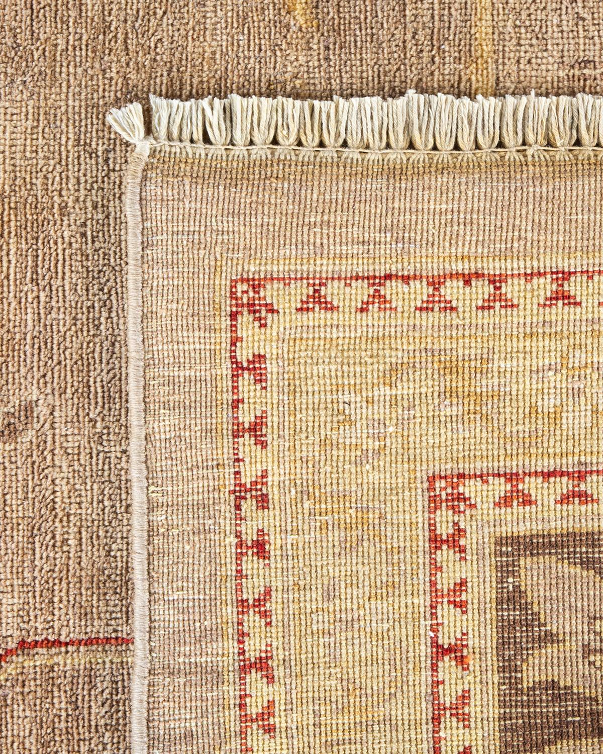 Einzigartiger, handgeknpfter, zeitgenssischer, eklektischer, elfenbeinfarbener Vorleger mit Blumenmuster (21. Jahrhundert und zeitgenössisch) im Angebot