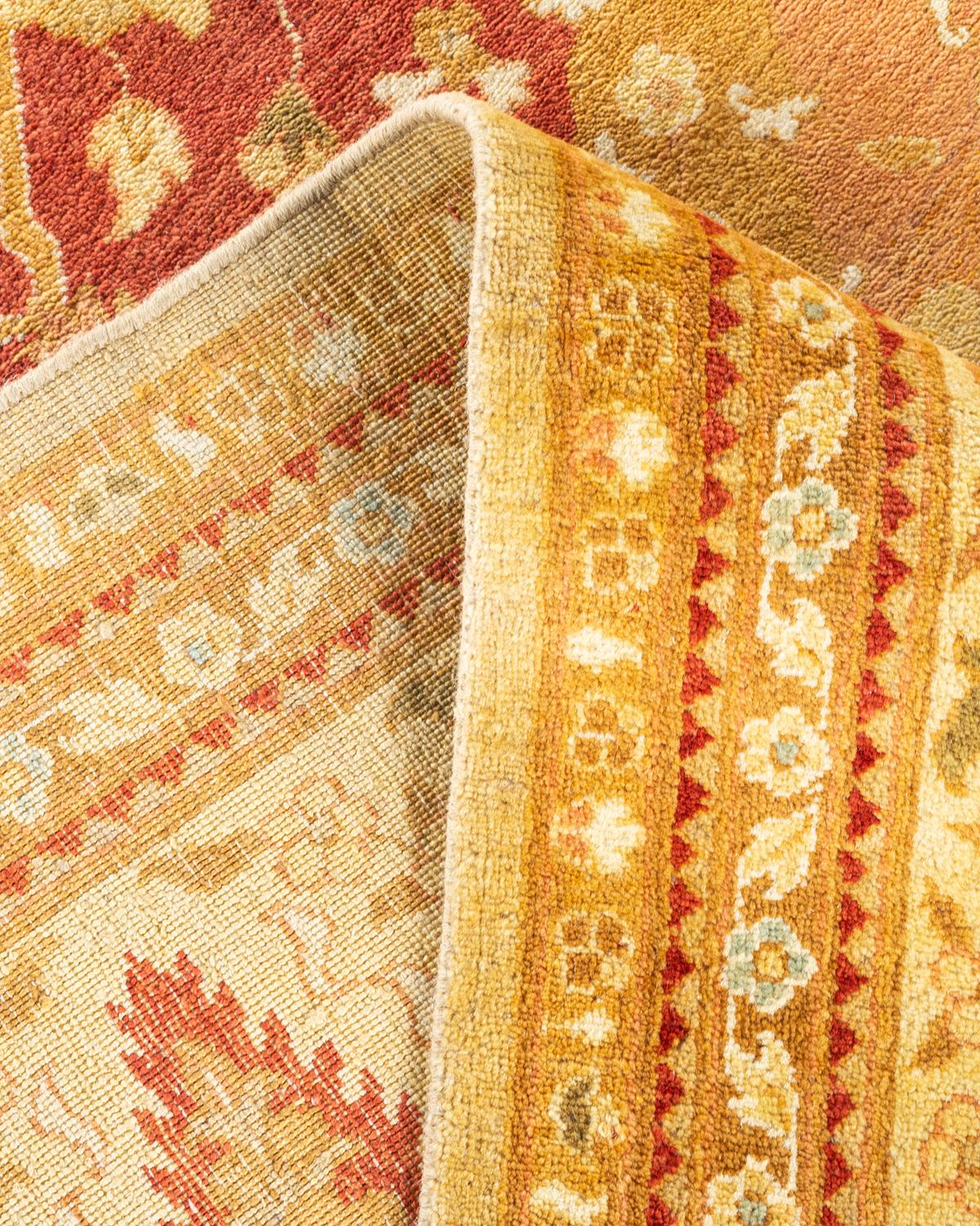 Einzigartiger, handgeknpfter, zeitgenssischer, eklektischer, elfenbeinfarbener Vorleger mit Blumenmuster (Wolle) im Angebot