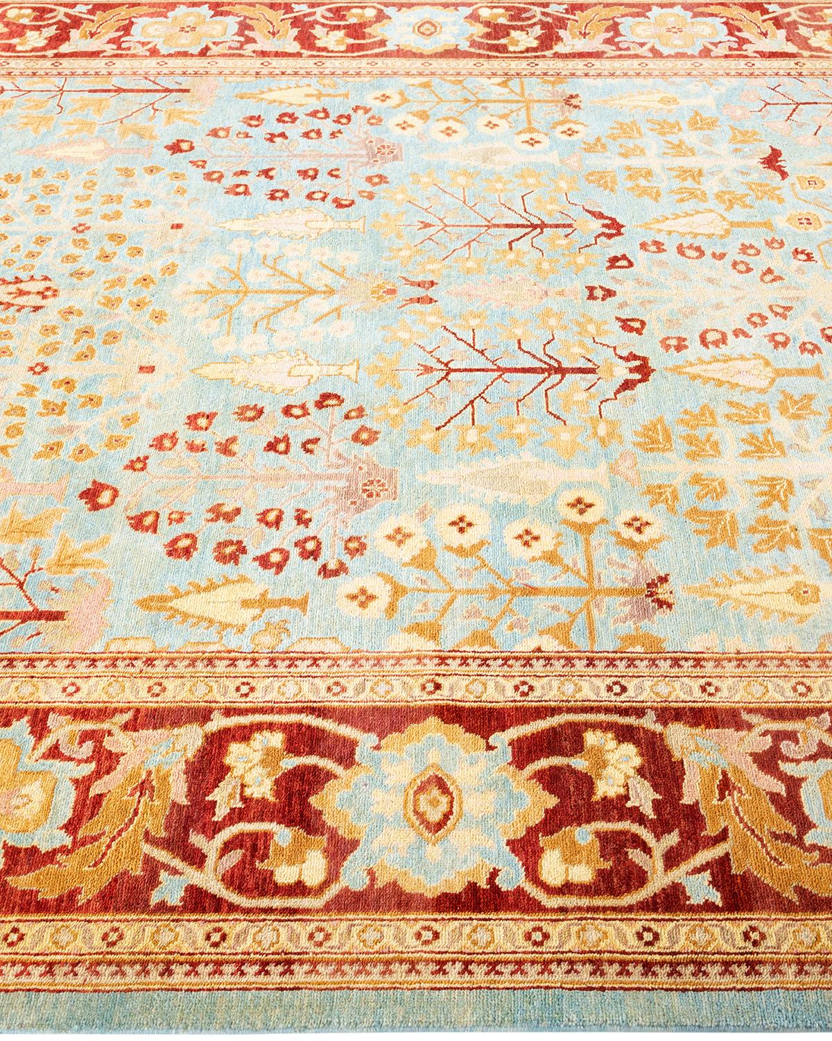 Alfombra única anudada a mano contemporánea floral ecléctica azul claro en Nuevo estado para la venta en Norwalk, CT