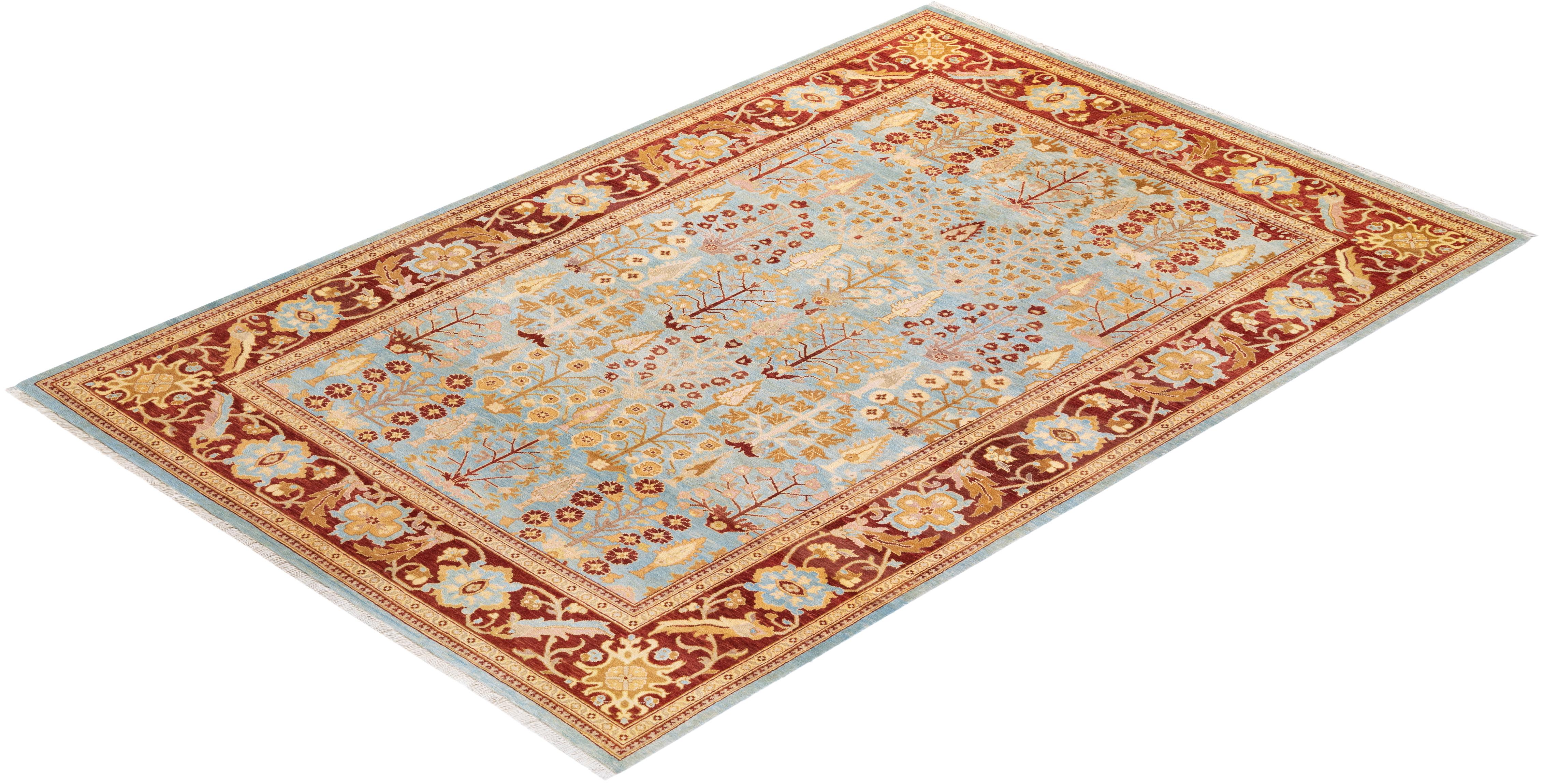 Alfombra única anudada a mano contemporánea floral ecléctica azul claro en venta 2