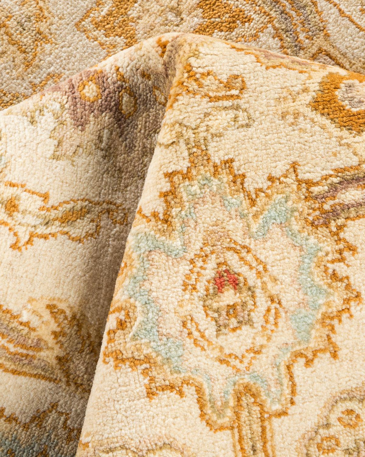 Einzigartiger, handgeknüpfter, zeitgenössischer, elfenbeinfarbener Floral-Teppich im Angebot 1