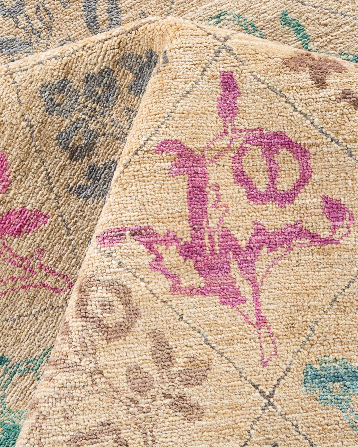 One of a Kind Hand Knotted Contemporary Floral Ivory Area Rug For Sale 2