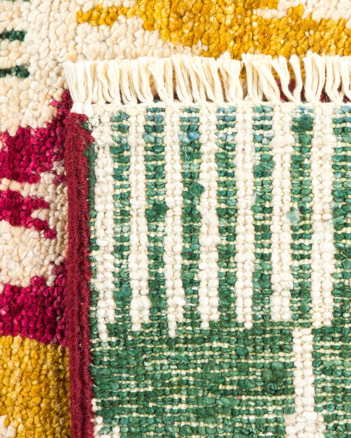 Einzigartiger handgeknüpfter zeitgenössischer Ikat-Läufer in Elfenbein (21. Jahrhundert und zeitgenössisch) im Angebot