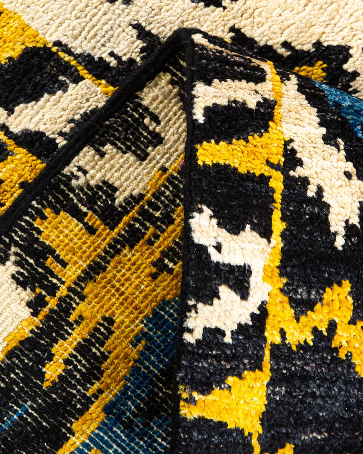 Lana Tappeto contemporaneo Ikat moderno nero, unico nel suo genere, annodato a mano in vendita