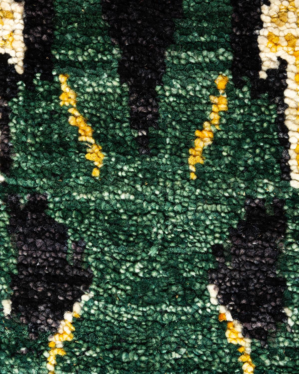 Handgeknüpfter zeitgenössischer schwarzer Ikat Modern-Teppich, Unikat, Unikat (Pakistanisch) im Angebot