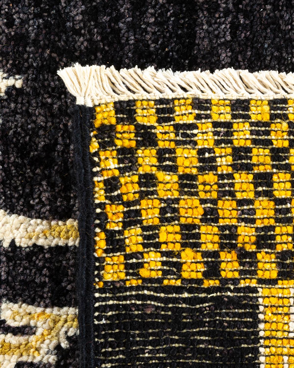 Handgeknüpfter zeitgenössischer schwarzer Ikat Modern-Teppich, Unikat, Unikat (21. Jahrhundert und zeitgenössisch) im Angebot
