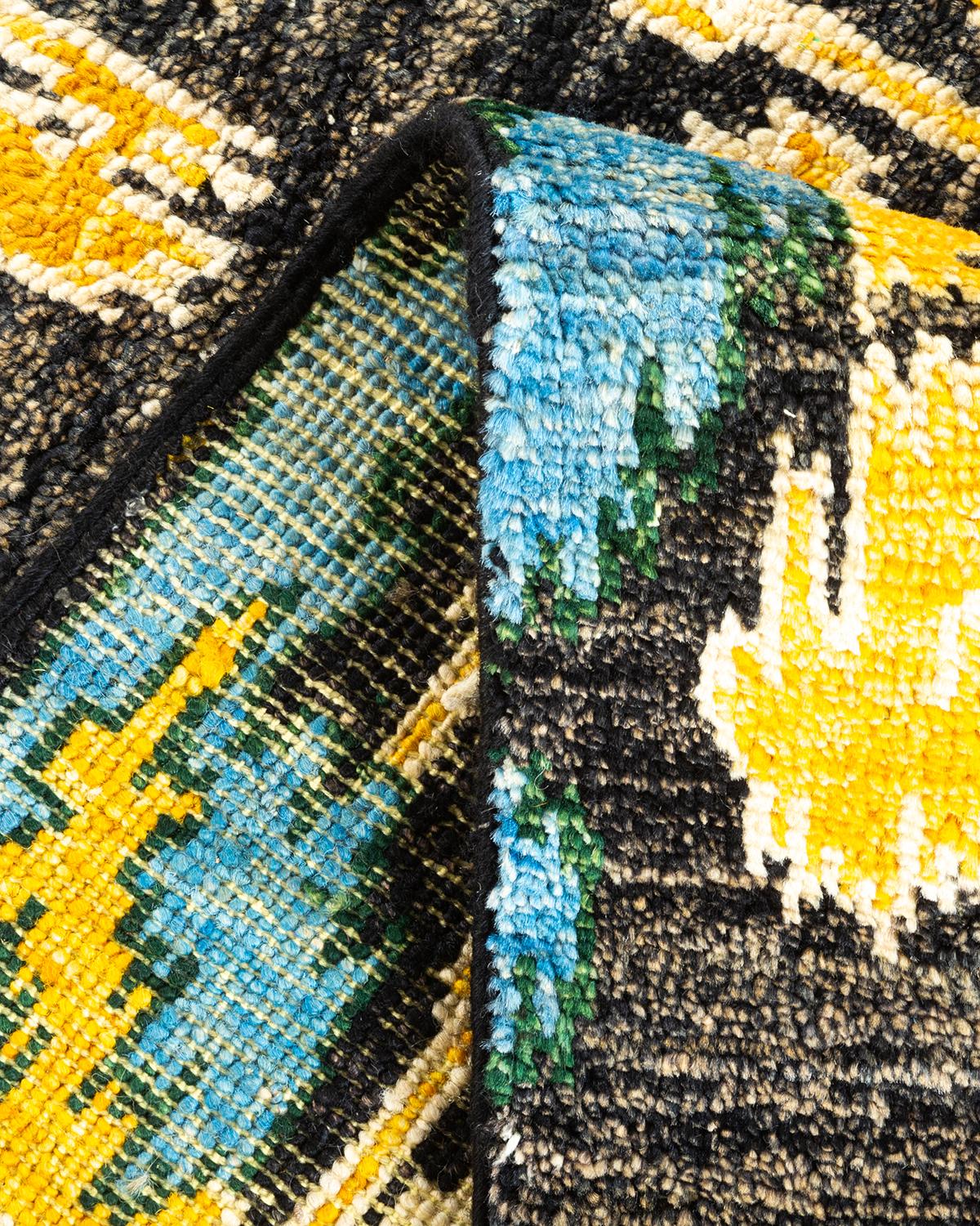 Handgeknüpfter zeitgenössischer schwarzer Ikat Modern-Teppich, Unikat, Unikat (Wolle) im Angebot