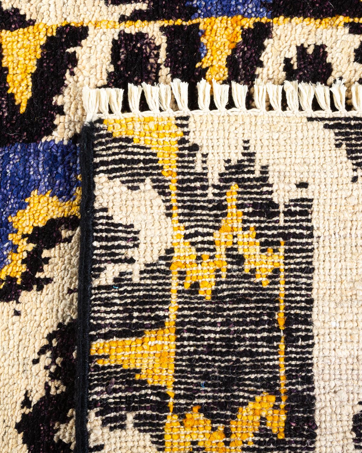 Handgeknüpfter zeitgenössischer schwarzer Ikat Modern-Teppich, Unikat, Unikat (21. Jahrhundert und zeitgenössisch) im Angebot