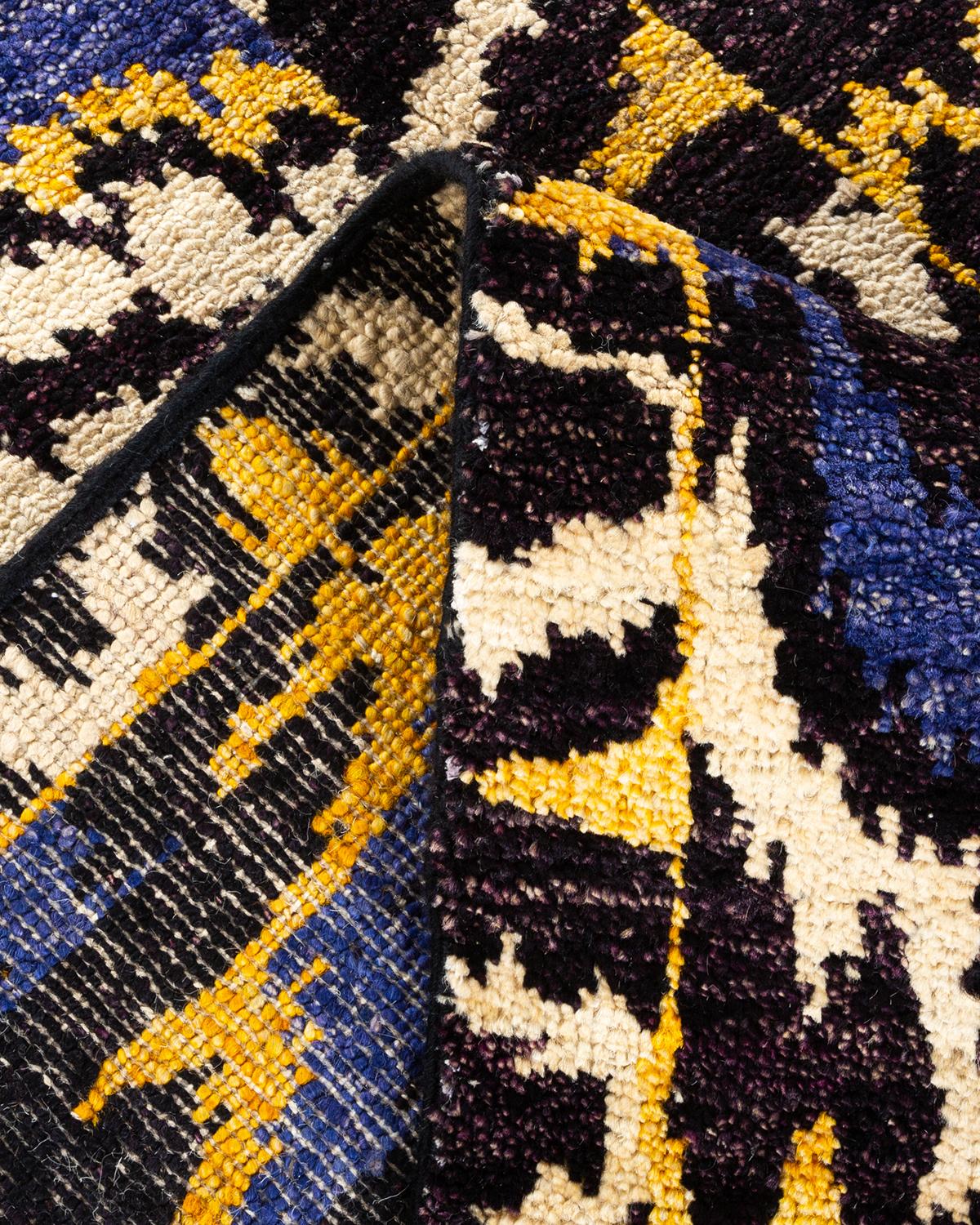 Handgeknüpfter zeitgenössischer schwarzer Ikat Modern-Teppich, Unikat, Unikat (Wolle) im Angebot