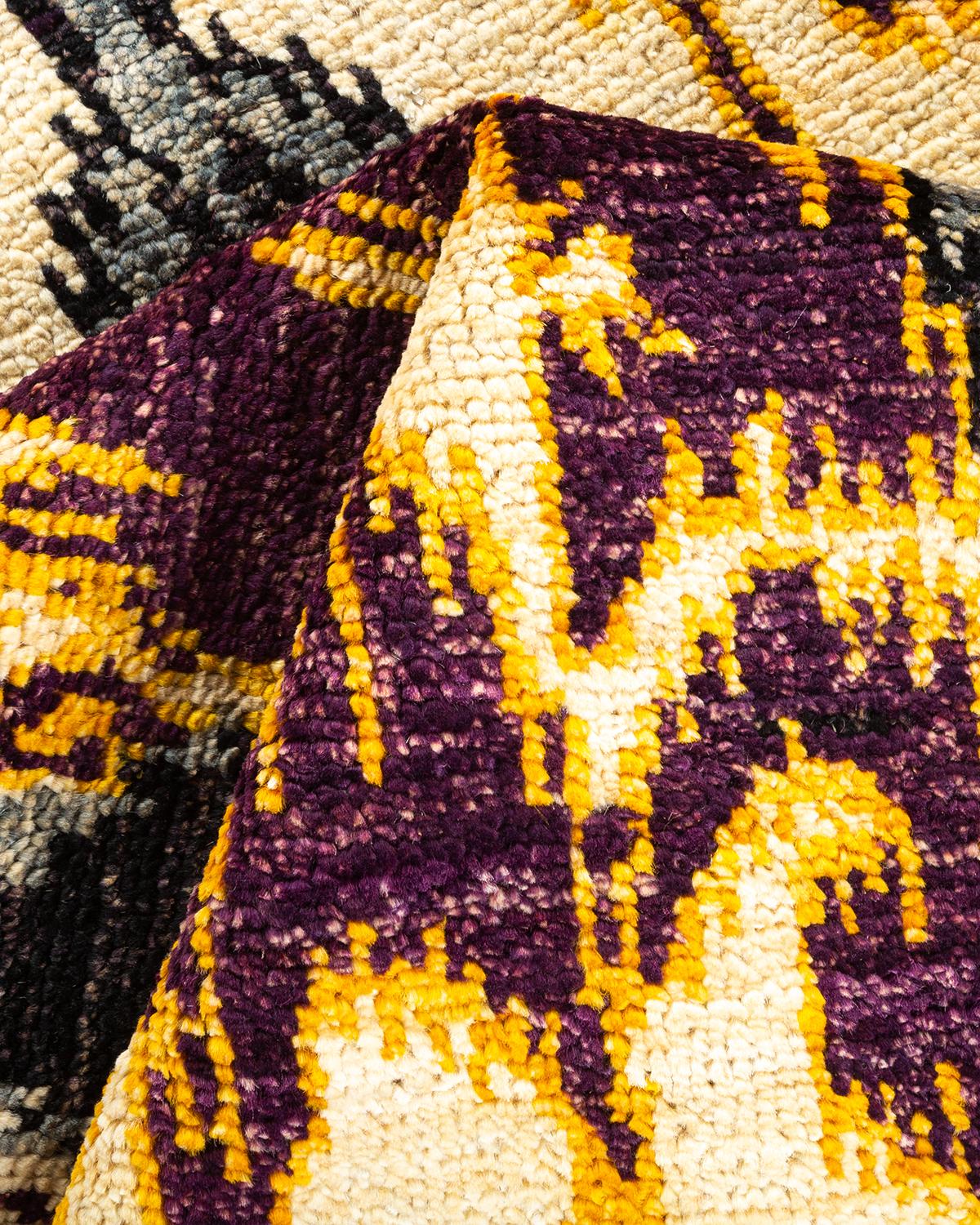 Handgeknüpfter zeitgenössischer Ikat Modern Elfenbeinfarbener Teppich, Unikat, Unikat im Angebot 1
