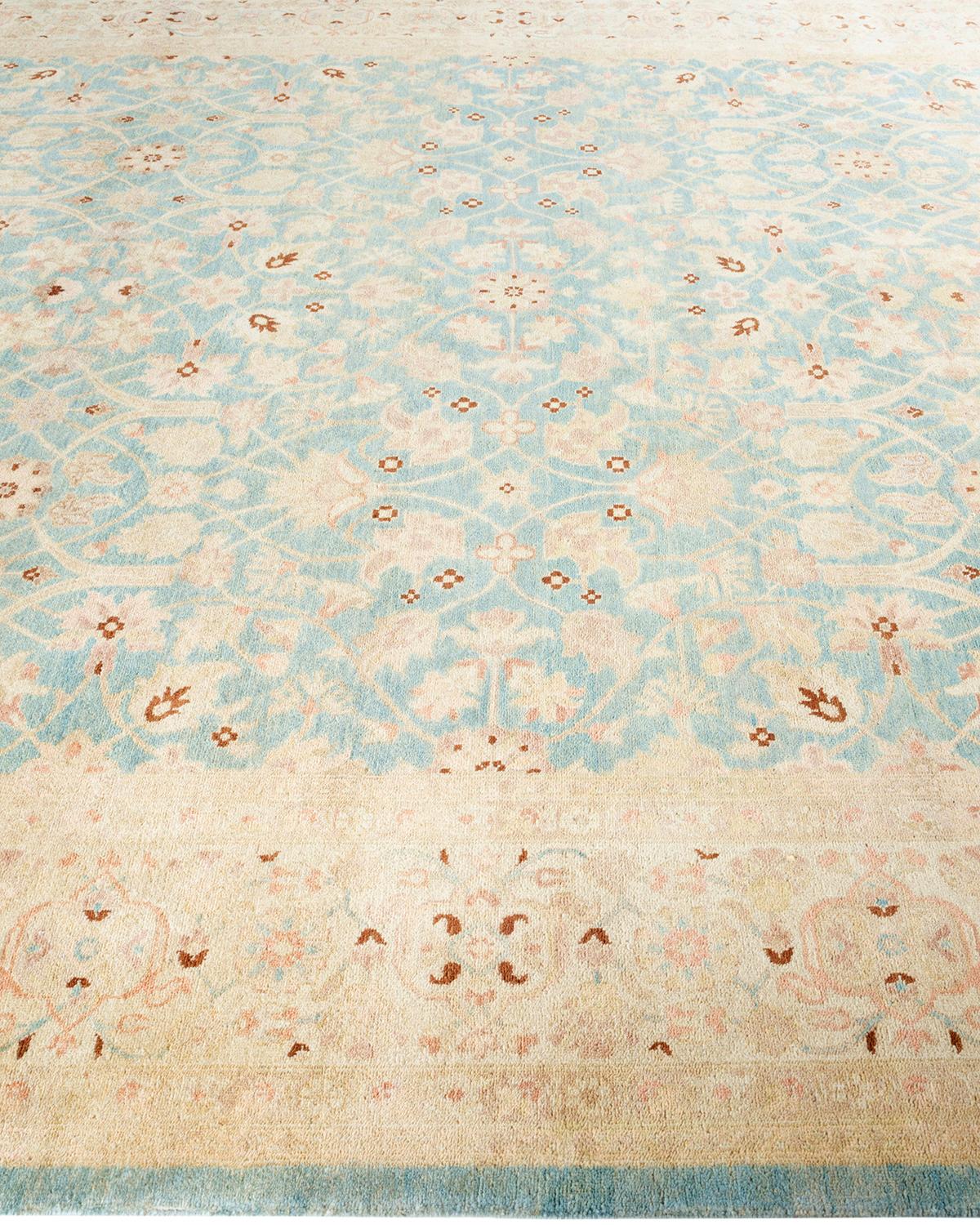 Tappeto contemporaneo orientale eclettico azzurro, unico nel suo genere, annodato a mano In condizioni Nuovo in vendita a Norwalk, CT