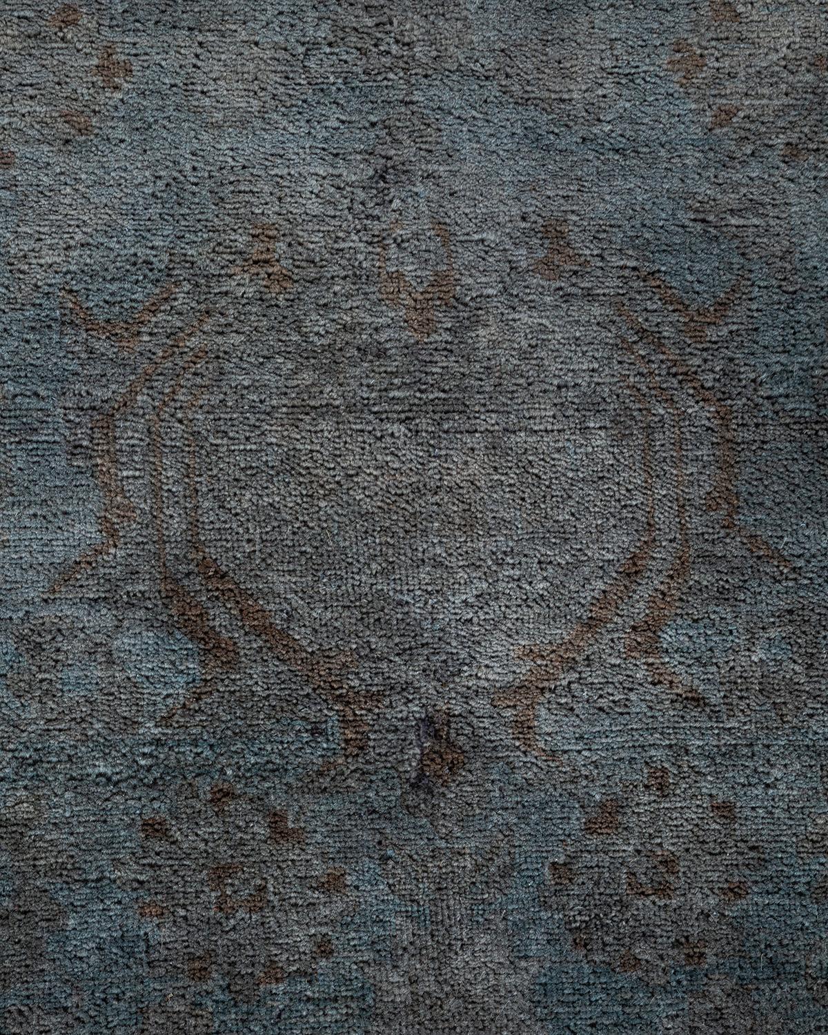 Einzigartiger handgeknüpfter zeitgenössischer grauer Overdyed-Teppich (Pakistanisch) im Angebot