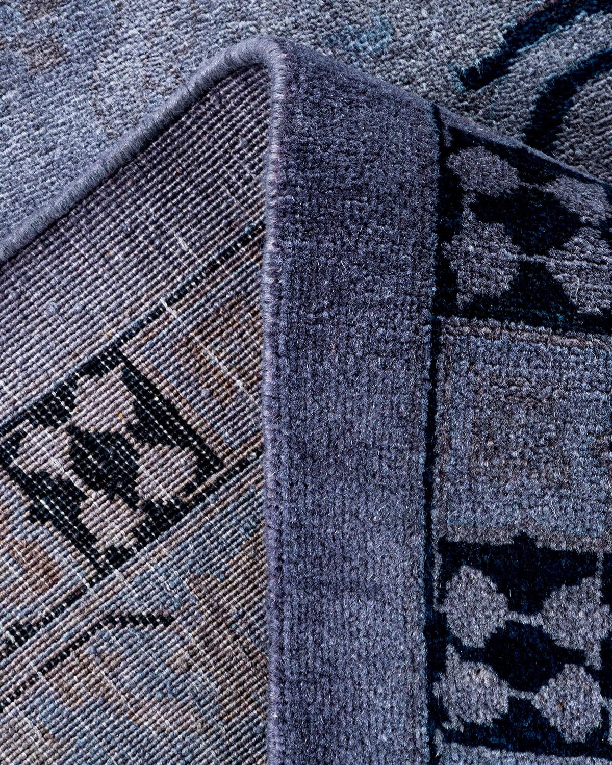 Einzigartiger handgeknüpfter zeitgenössischer grauer Overdyed-Teppich (Wolle) im Angebot
