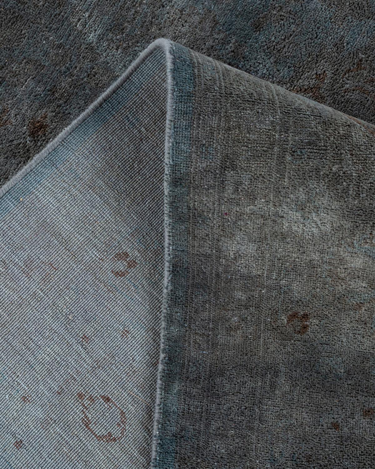 Einzigartiger handgeknüpfter zeitgenössischer grauer Overdyed-Teppich (Wolle) im Angebot