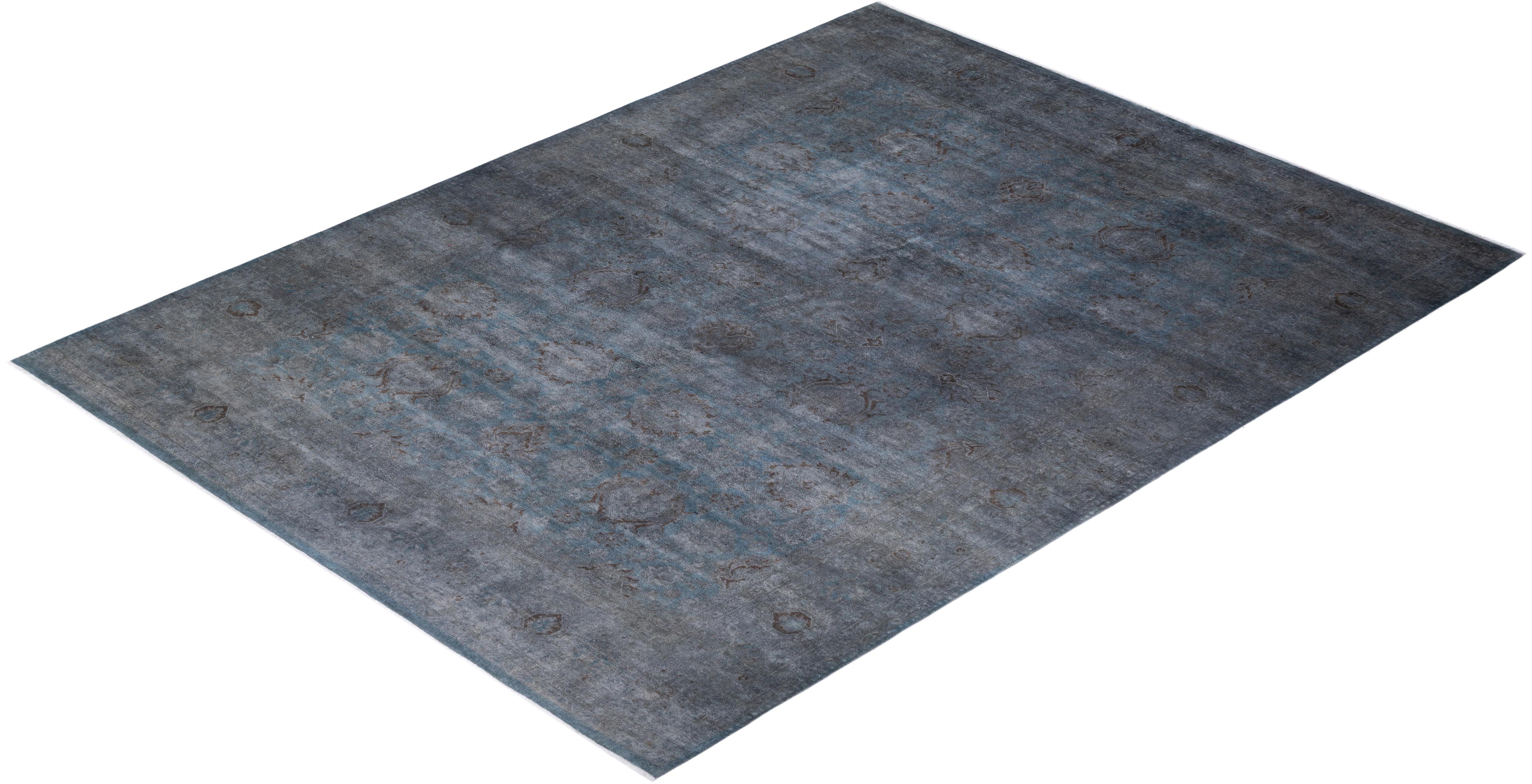Einzigartiger handgeknüpfter zeitgenössischer grauer Overdyed-Teppich im Angebot 2