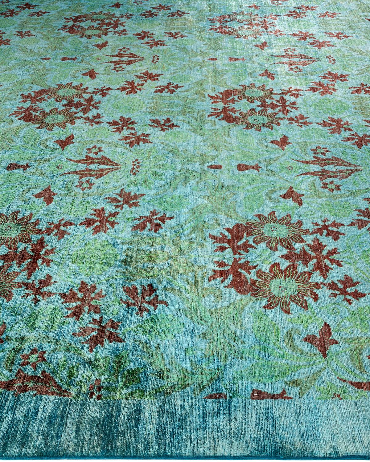 Alfombra única anudada a mano contemporánea teñida de azul claro en Nuevo estado para la venta en Norwalk, CT