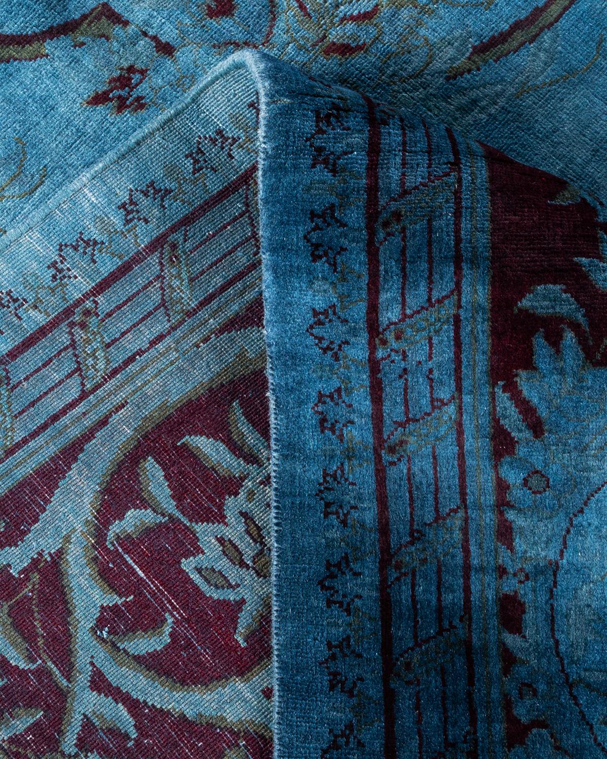 Alfombra única anudada a mano contemporánea teñida de azul claro Lana en venta