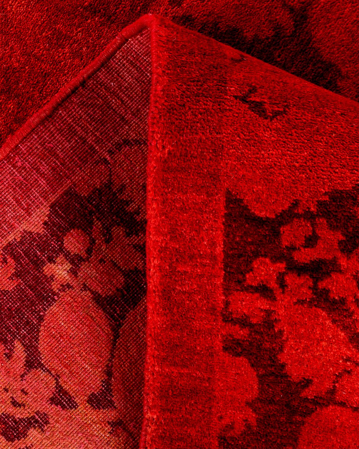 Laine Knots Contemporary Overdyed Red Area Rugs (tapis contemporain surdimensionné rouge) en vente