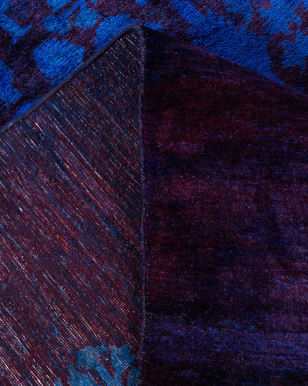 Alfombra Única Anudada a Mano Contemporánea Teñida de Morado Lana en venta