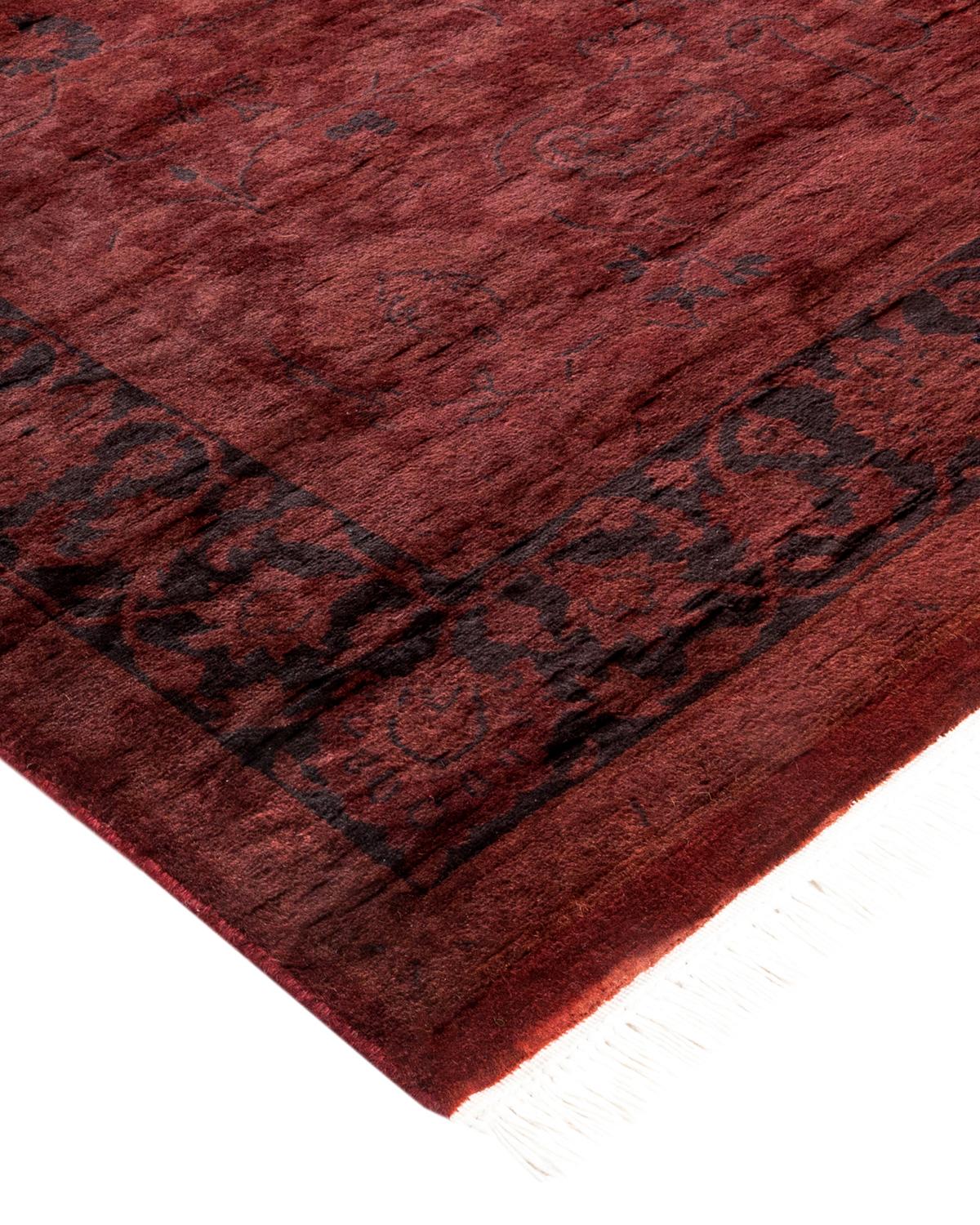 I tappeti Vibrance rappresentano il classico con un tocco di classe: motivi tradizionali sovratinti con colori brillanti. Ogni tappeto annodato a mano viene lavato con una tintura botanica 100% naturale che rivela le sfumature nascoste degli am