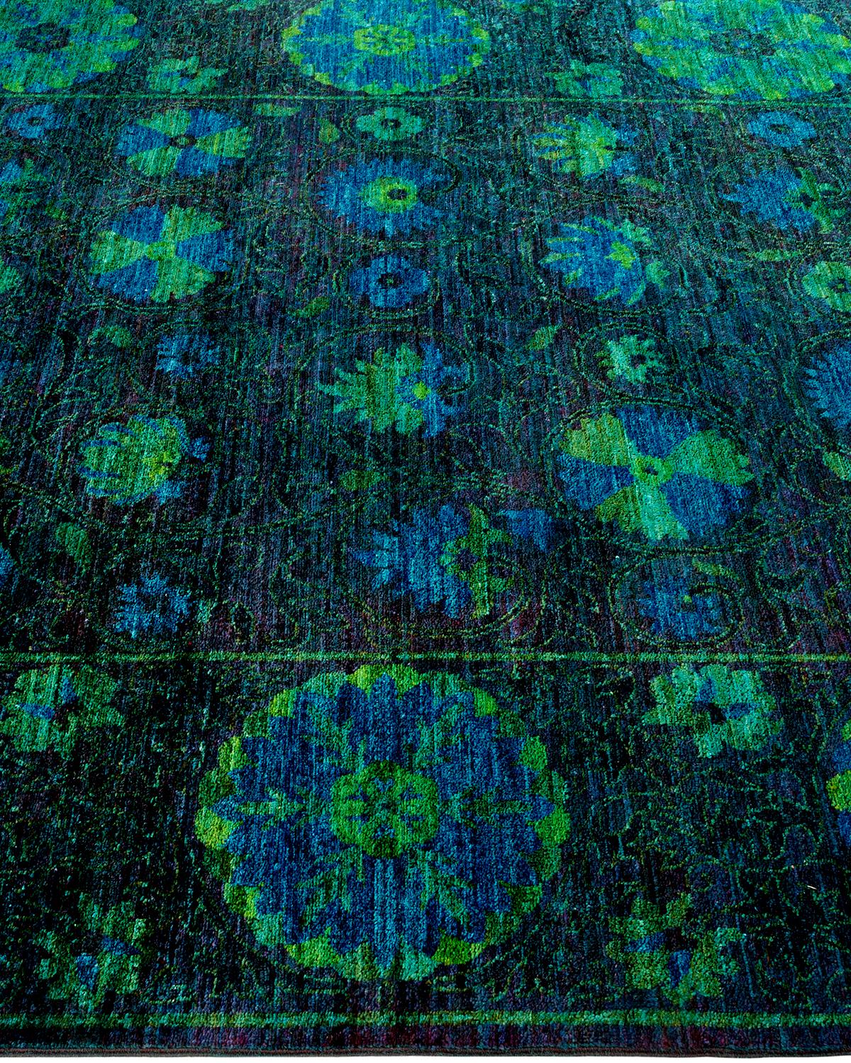 Einzigartiger handgeknüpfter zeitgenössischer roter Overdyed-Teppich im Zustand „Neu“ im Angebot in Norwalk, CT