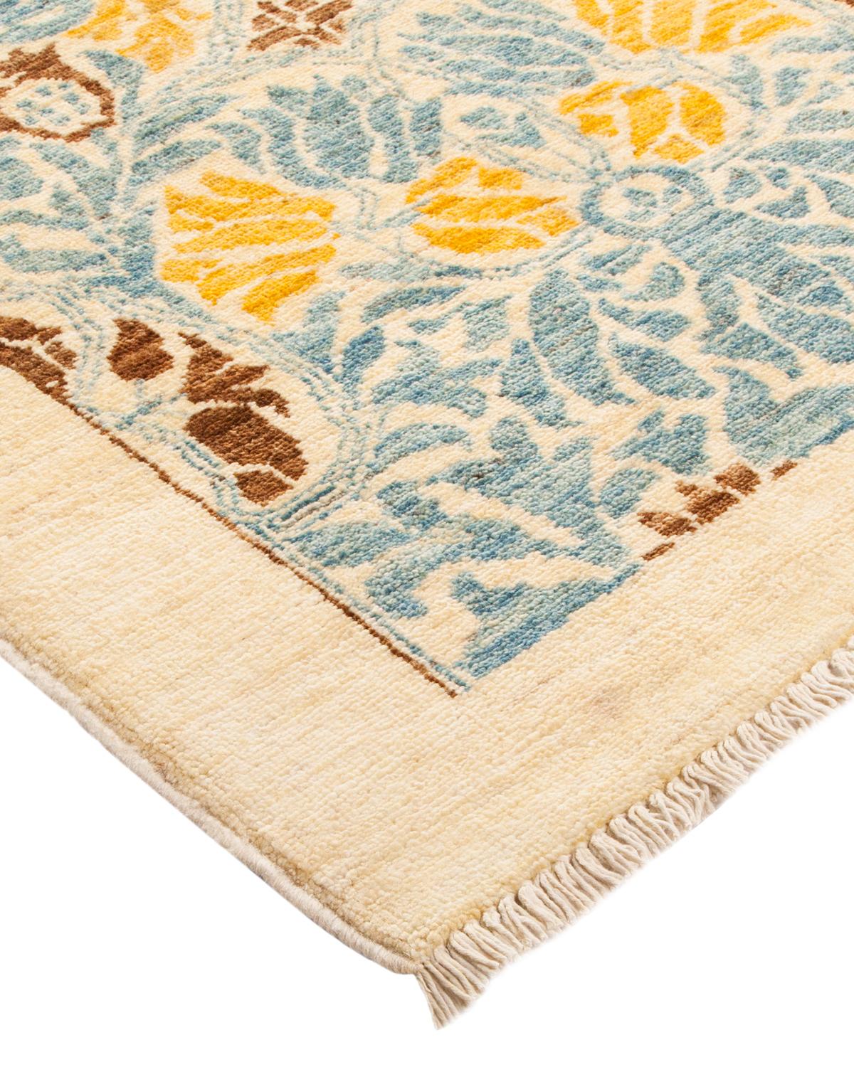 With simple, bold, yet informal designs and a broad palette of colors that ranges from earthy hues to brilliant gems, the rugs in the Arts & Crafts collection infuse a room with a sense of sophisticated rebellion. Nature-inspired motifs are the