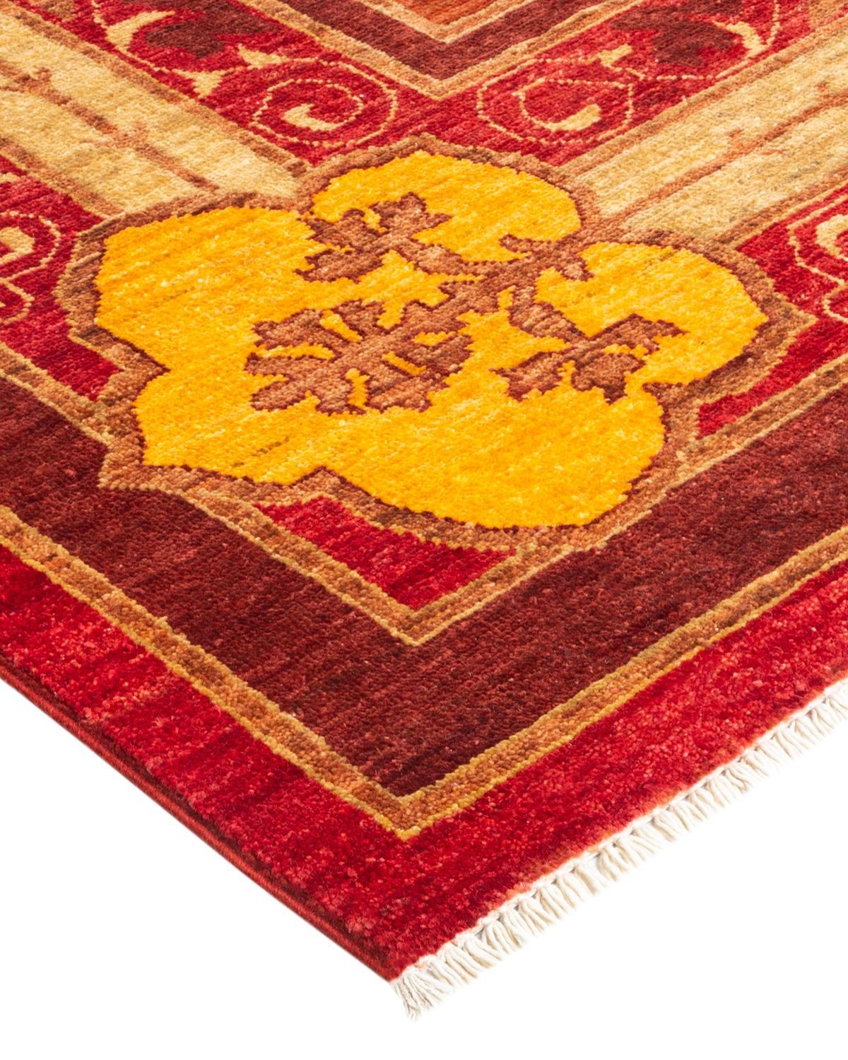 Avec des motifs simples, audacieux, mais informels et une large palette de couleurs allant des teintes terreuses aux pierres précieuses brillantes, les tapis de la collection Arts & Crafts insufflent à une pièce un sentiment de rébellion