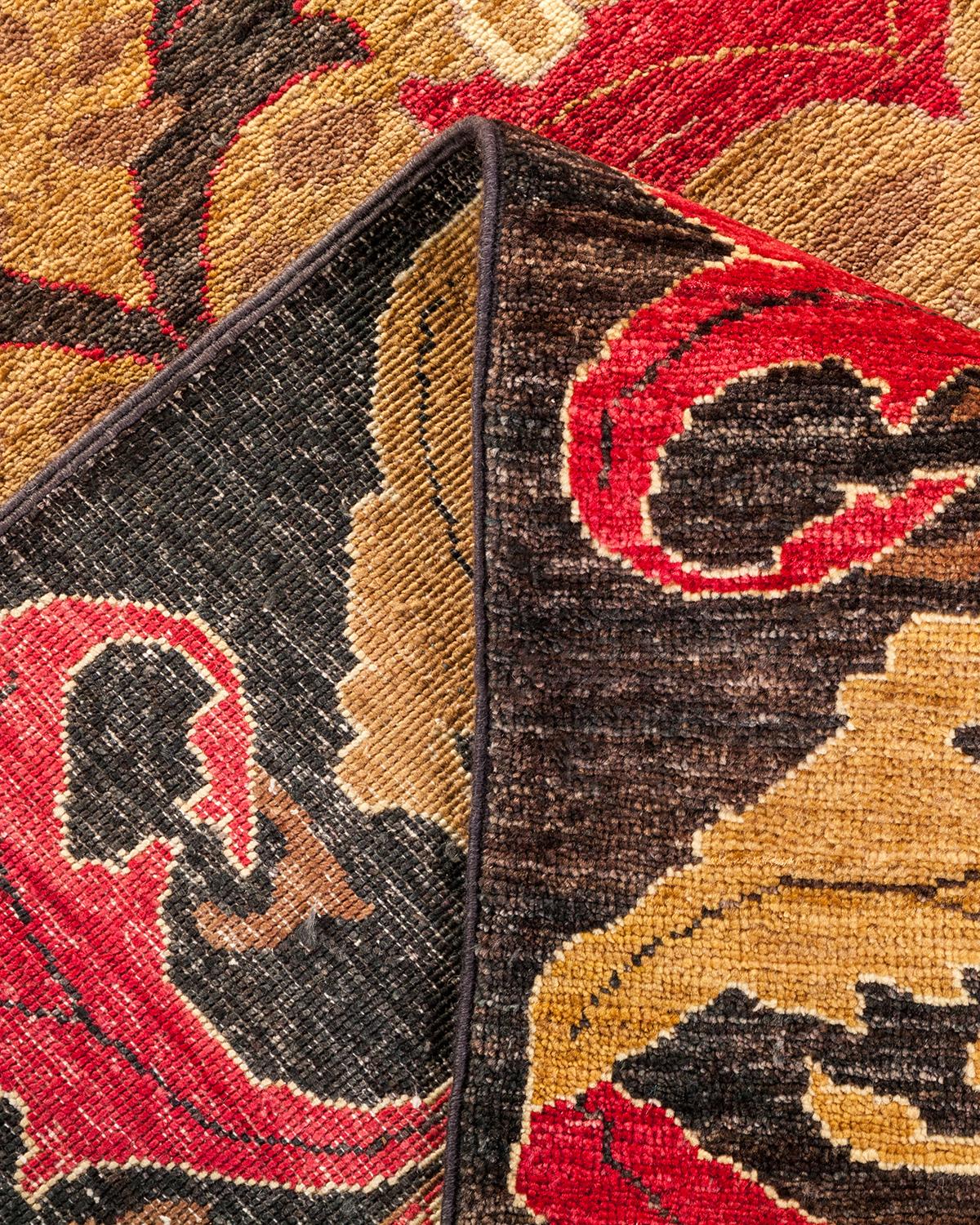 Laine Tapis Arts & Crafts jaune à fleurs noué à la main, unique en son genre en vente