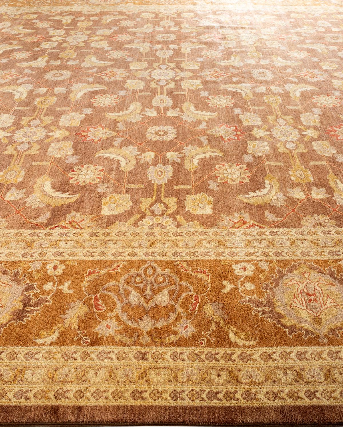 Tapis marron éclectique noué à la main, unique en son genre, à motifs floraux Neuf - En vente à Norwalk, CT