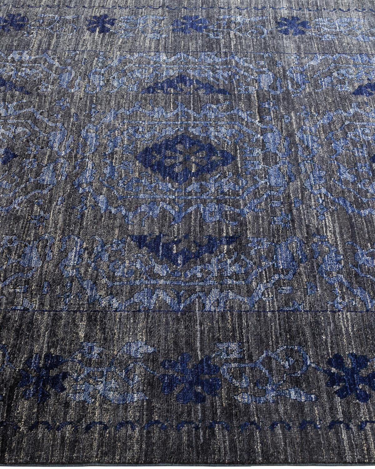 One-of-a-kind Hand Knotted Floral Eclectic Gray Area Rug In New Condition For Sale In Norwalk, CT