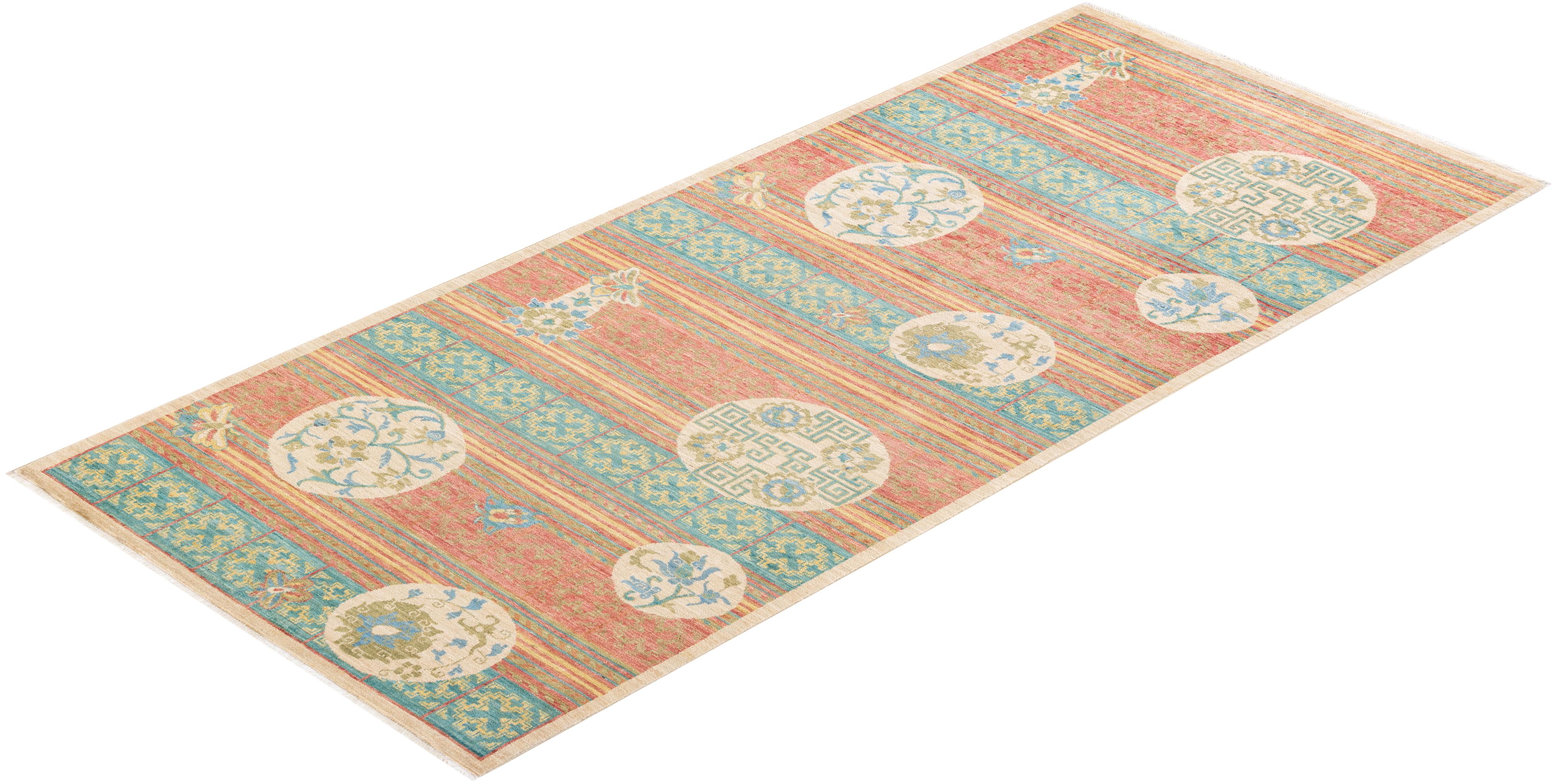 Alfombra verde ecléctica floral anudada a mano única en su género en venta 2