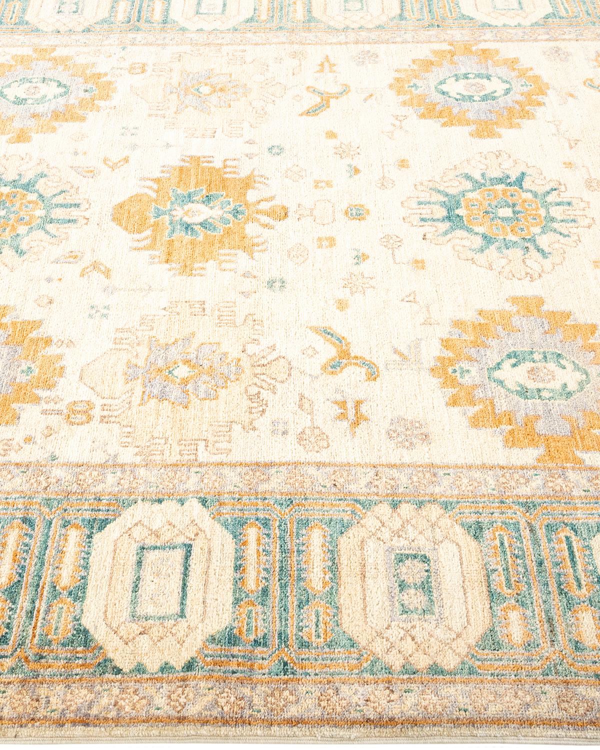 One-of-a-Kind Hand Knotted Floral Eclectic Ivory Area Rug In New Condition For Sale In Norwalk, CT