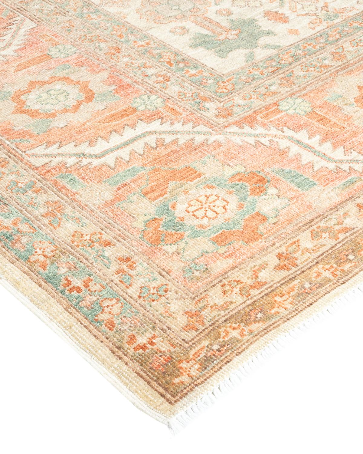Con una amalgama de tamaños e influencias estéticas que van del art déco al Rorschach y el modernismo, las alfombras de la colección Eclectic desafían la definición, pidiendo en su lugar convertirse en intrigantes puntos focales de una habitación.