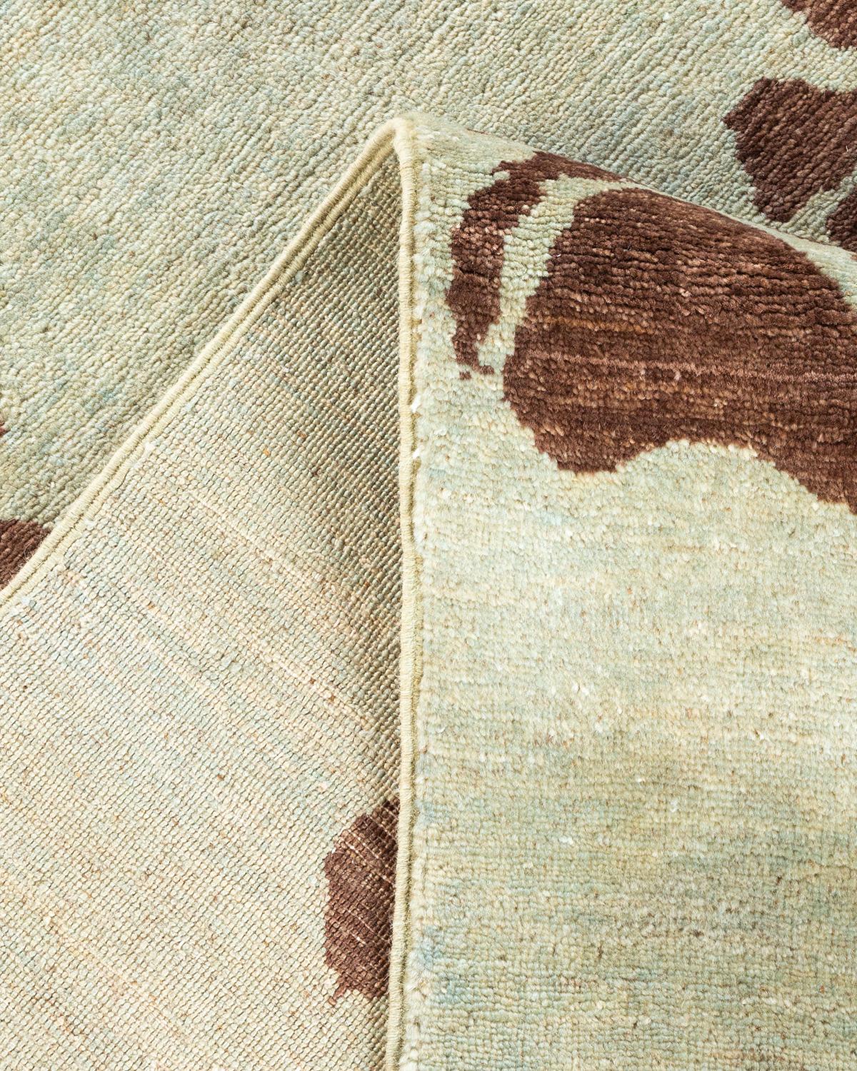 Handgeknüpfter, botanischer, elfenbeinfarbener Teppich mit Blumenmuster, Unikat (Wolle) im Angebot