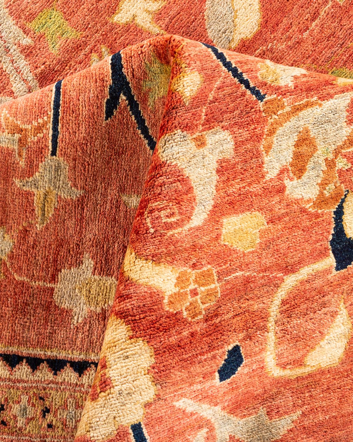 Handgeknüpfter, eklektischer orangefarbener Teppich mit Blumenmuster, Unikat im Angebot 1
