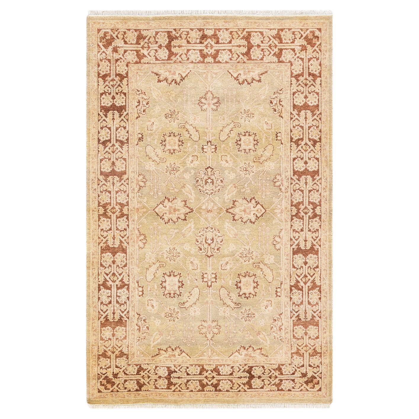 Tapis de sol éclectique floral orange, noué à la main, unique en son genre