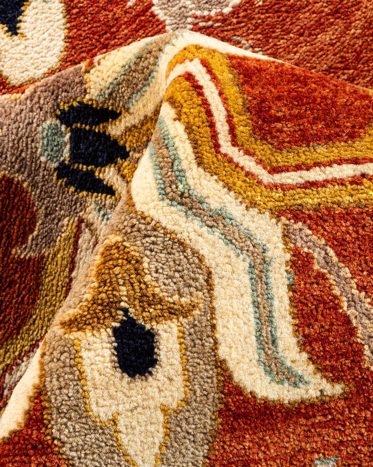 Tapis orange éclectique noué à la main, unique en son genre, à motifs floraux en vente 1
