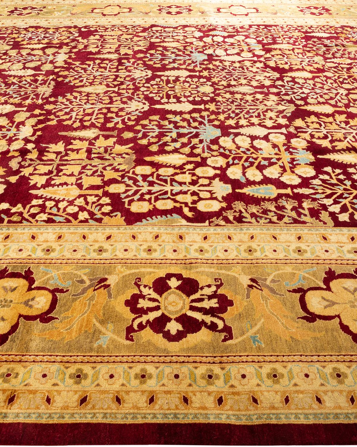 Tapis rouge éclectique noué à la main, unique en son genre, à motifs floraux Neuf - En vente à Norwalk, CT
