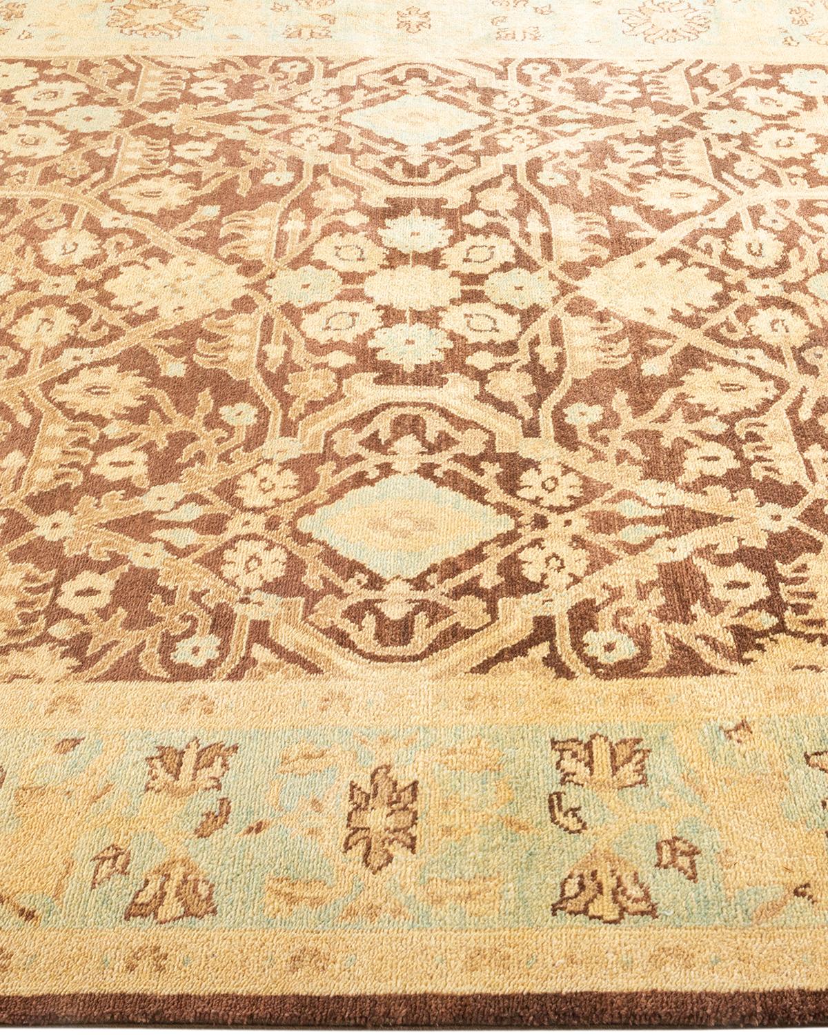 Tapis rouge éclectique noué à la main à motifs floraux, unique en son genre Neuf - En vente à Norwalk, CT
