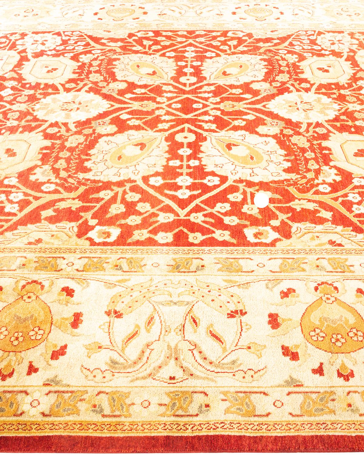 Tapis rouge éclectique noué à la main, unique en son genre, à motifs floraux Neuf - En vente à Norwalk, CT