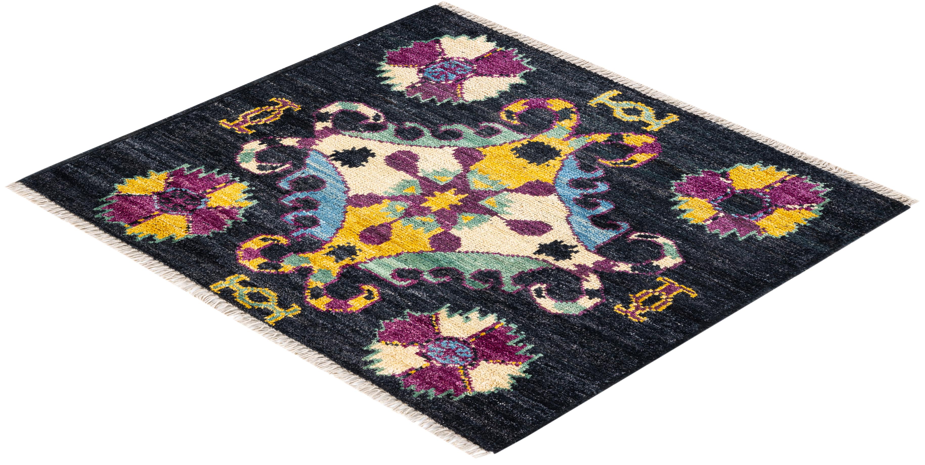 One-of-a-kind Hand Knotted Floral Modern Black Area Rug 2