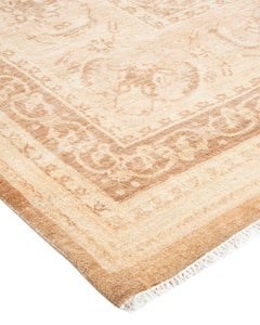 Alfombra Floral Mogul Beige Anudada a Mano, Única en su Género