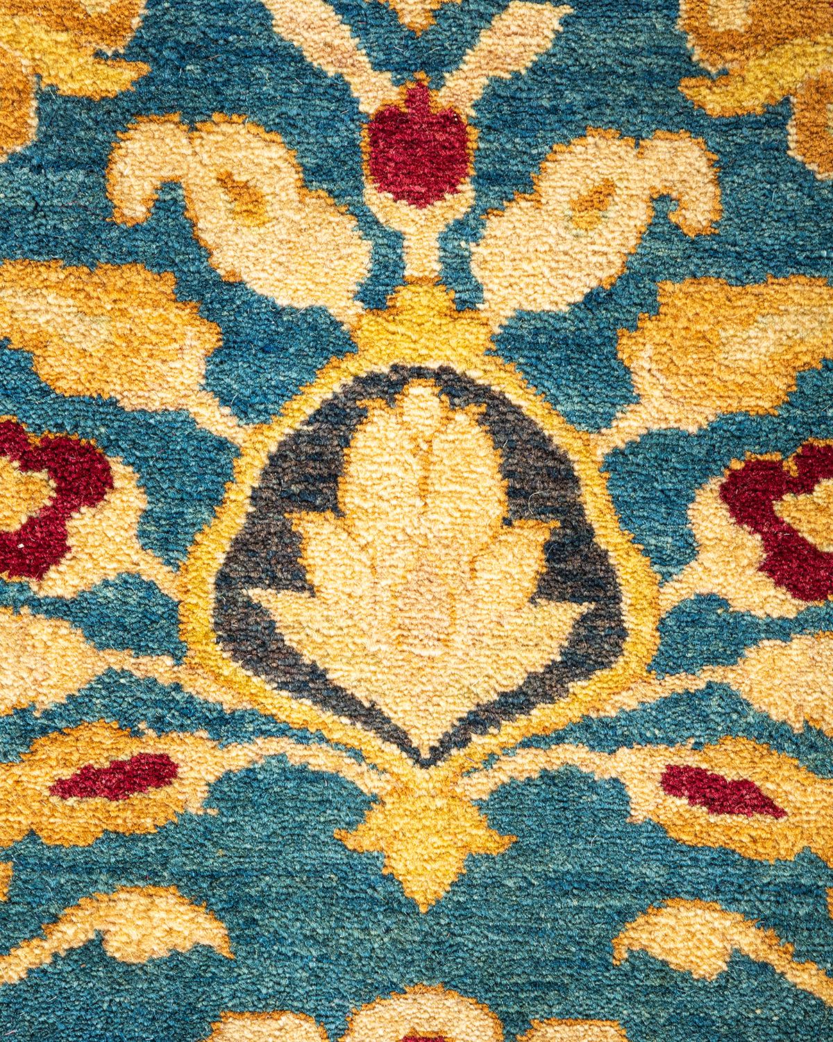 Pakistanais Tapis Mogul bleu à fleurs noué à la main, unique en son genre en vente