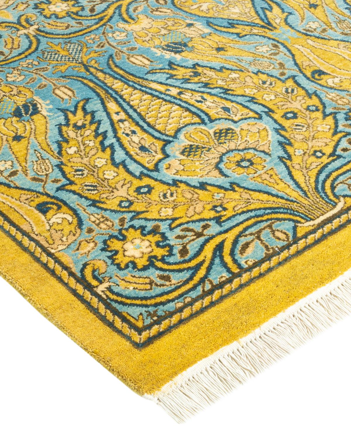 Avec leurs palettes discrètes et leurs motifs à l'envers, les tapis de la collection Mogul apporteront une sophistication intemporelle à n'importe quelle pièce. Influencés par un éventail de motifs turcs, indiens et persans, les artisans qui tissent