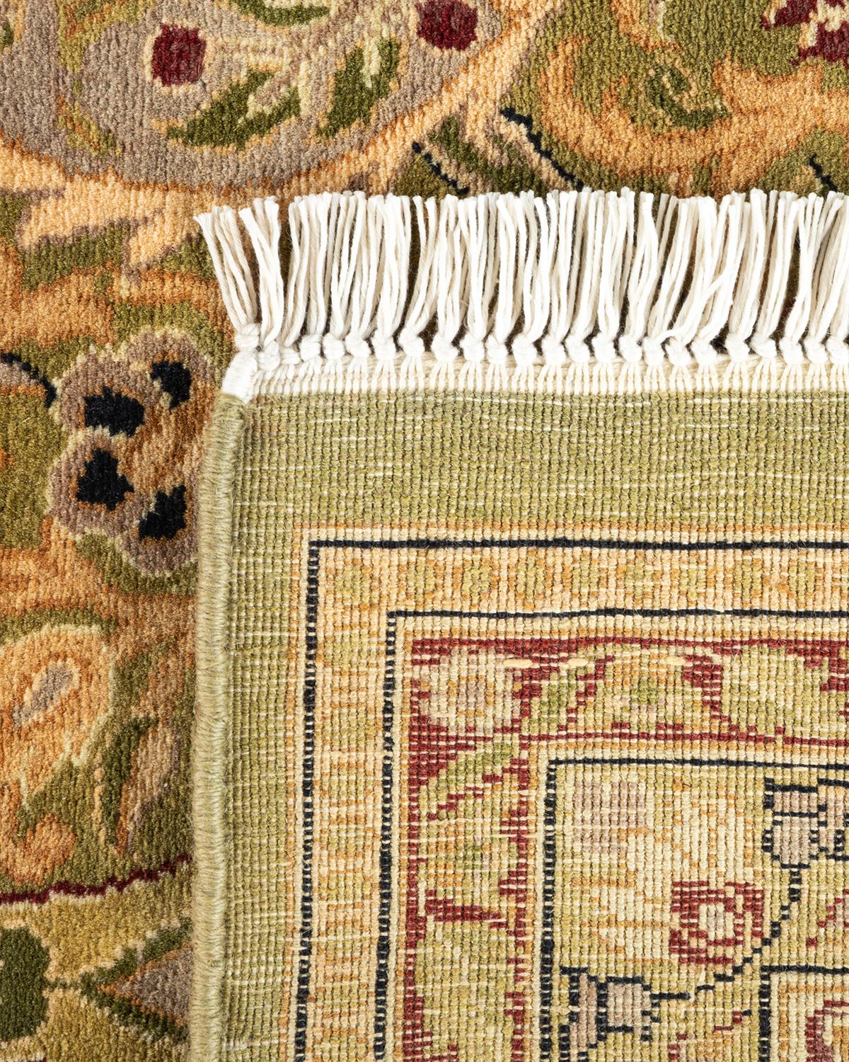 XXIe siècle et contemporain Tapis Mogul vert à fleurs noué à la main, unique en son genre en vente