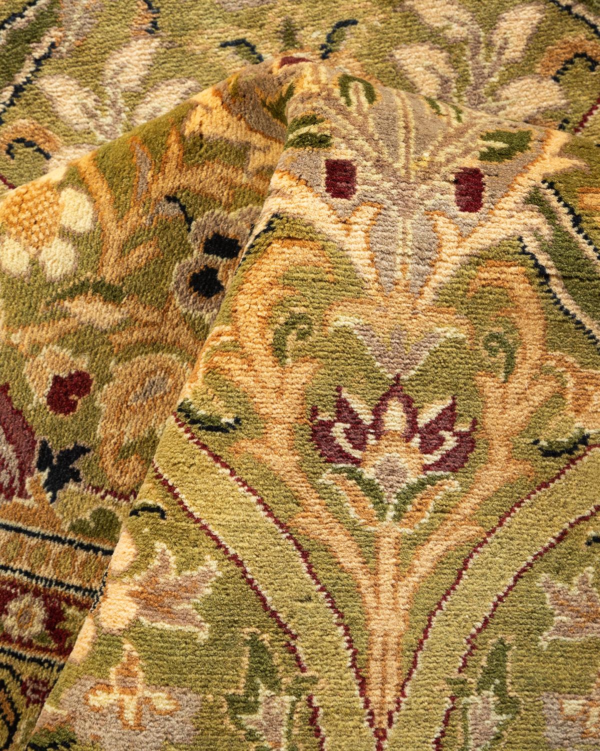 Tapis Mogul vert à fleurs noué à la main, unique en son genre en vente 1