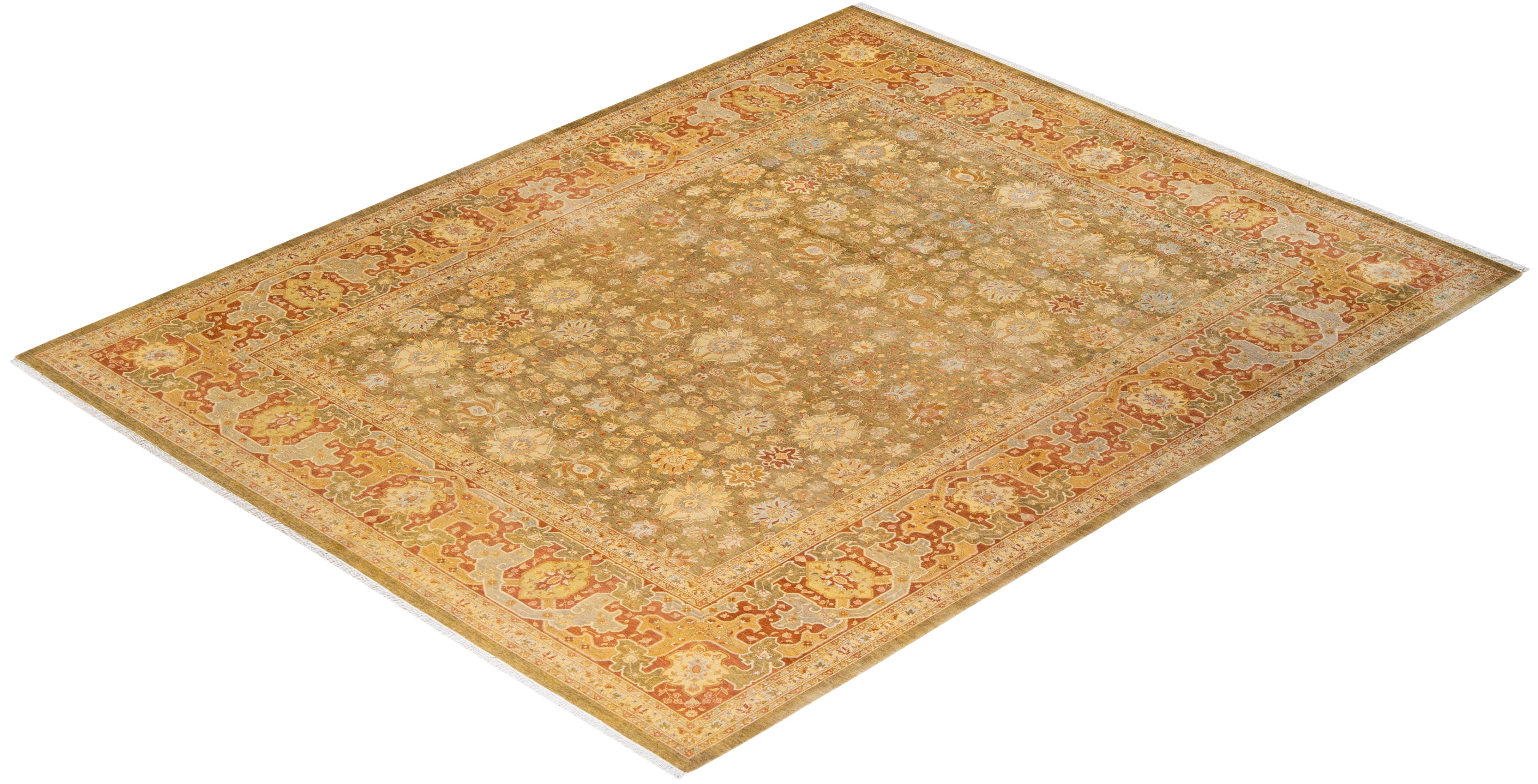 One-of-a-kind Hand Knotted Floral Mogul Green Area Rug For Sale 2